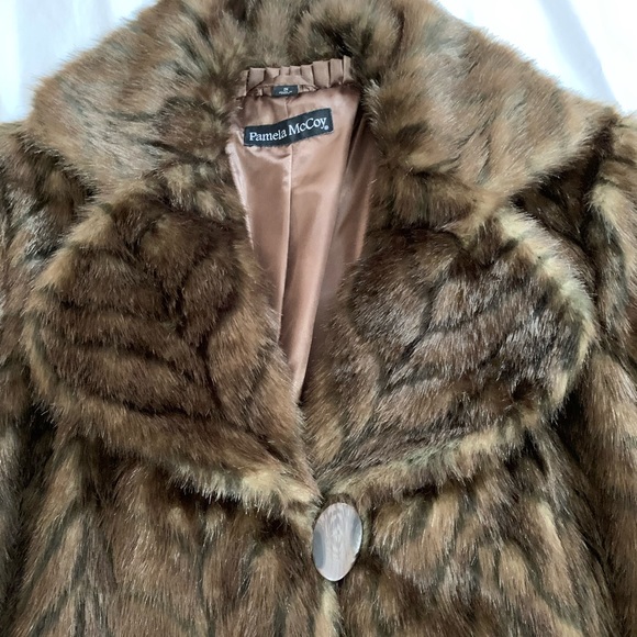 Pamela McCoy Faux Fur Brown Tiger Stripe Pattern, Size 2X - Picture 4 of 5